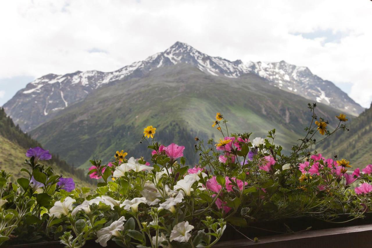 Hotel Garni Rifflsee Sankt Leonhard im Pitztal Exteriér fotografie